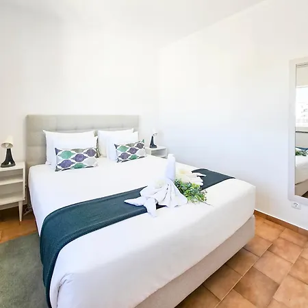 Panorama Rocha Serenity Apartman *